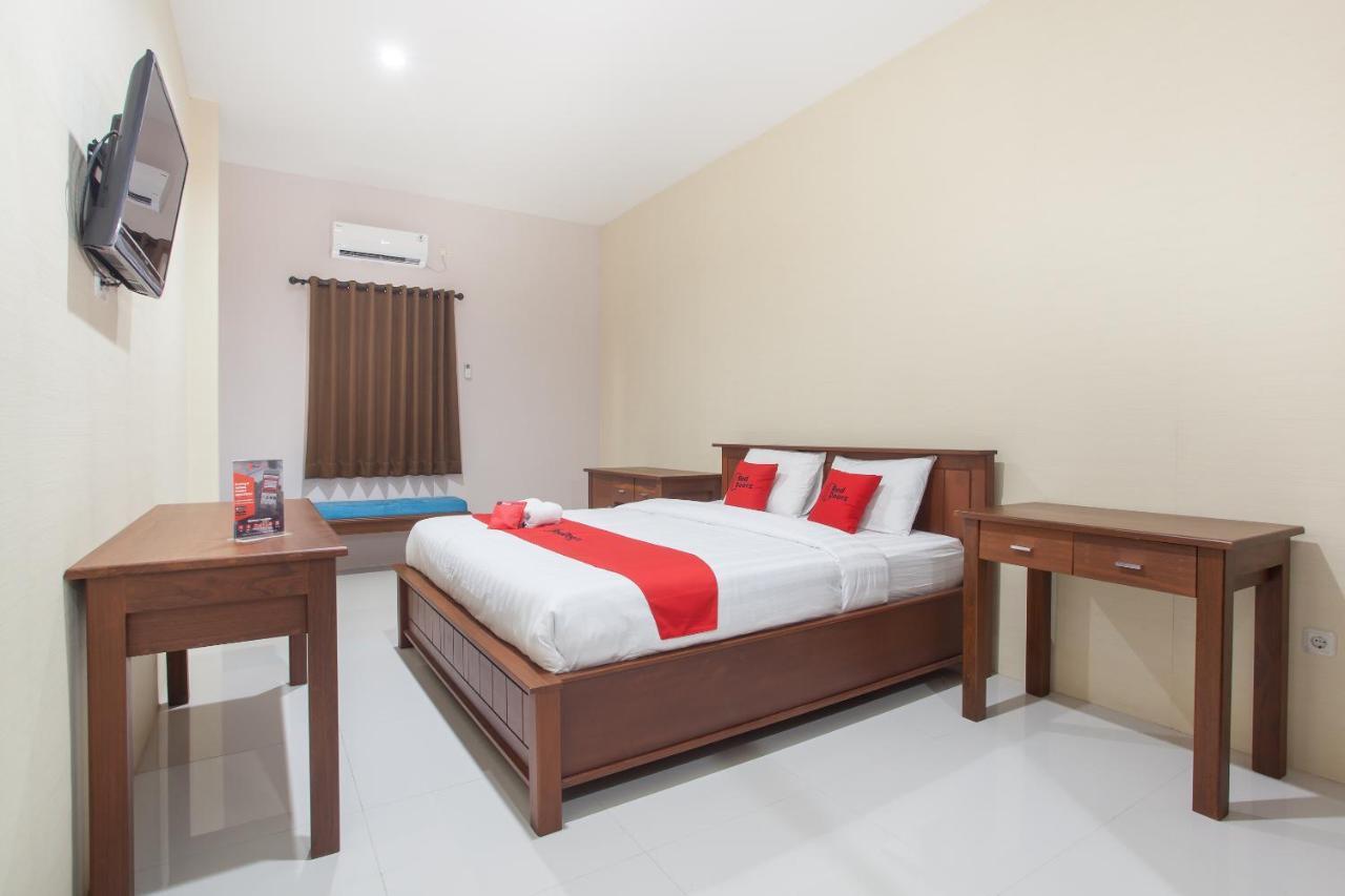 Reddoorz Near Universitas Wijaya Kusuma Surabaya Eksteriør billede